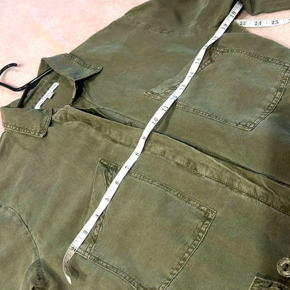 Young, Fabulous & Broke shorts jumpsuit. Size small - Picture 2 of 9